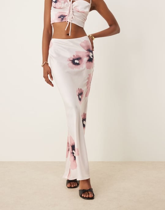 ASOS DESIGN satängsnitt maxi kjol med vattenfärgsblommor - Image 3
