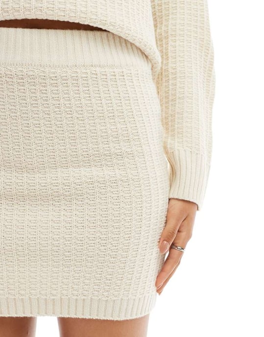 Vero Moda våfflad textur mini kjol-set i krämfärgad - Image 3