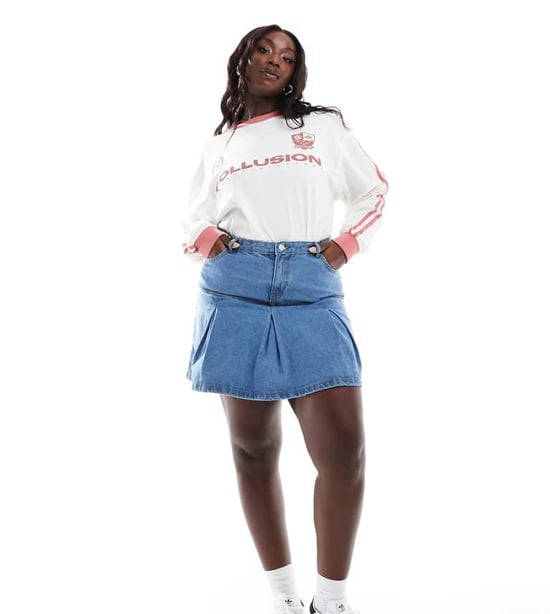 In The Style Plus plisserad denim mini kjol i blått - Image 1
