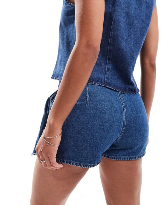 ENDAST plisserad denim mini-skort i indigovask - Image 4