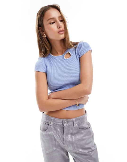 ASOS DESIGN stickad plisséad baby t-shirt med kontrasterande kant i blått - Image 1