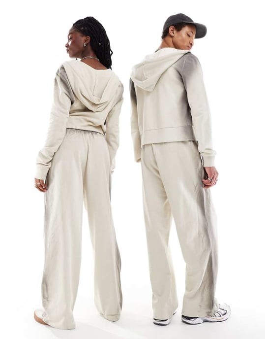 COLLUSION Unisex avslappnade joggers i ombre grå tvätt co-ord - Image 4