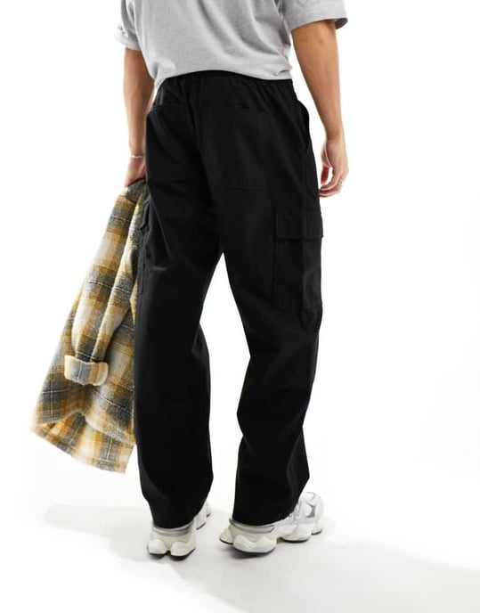 Dr Denim Calder cargo byxor i lös passform med bred rak ben i svart - Image 3