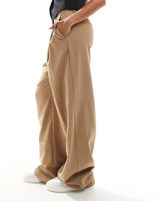 Vero Moda vida byxor i kamel - Image 3