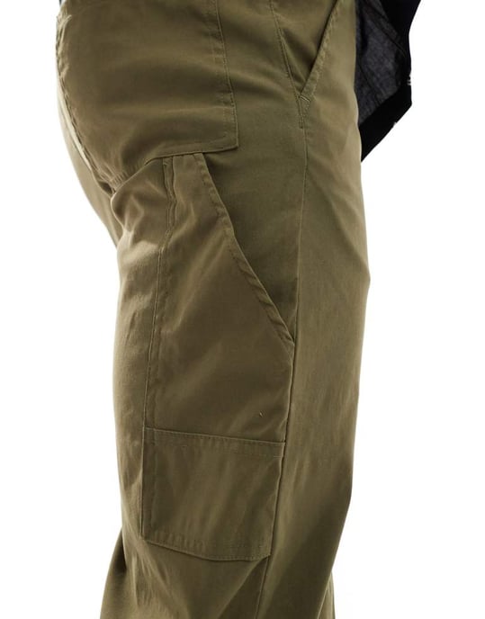 ONLY & SONS arbetsbyxa i khaki med rak passform - Image 4