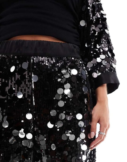 ASOS DESIGN Petite disco paljett skräddarsydd byxa i svart - Image 4