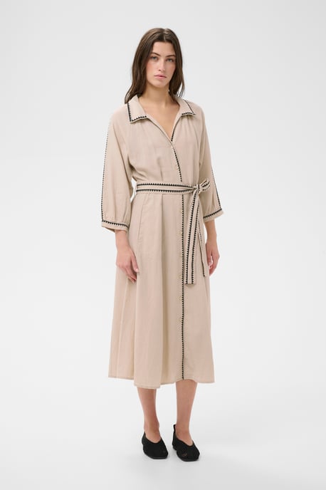 Kleid SiciliasPW Kleid Feminine Form - Image 1