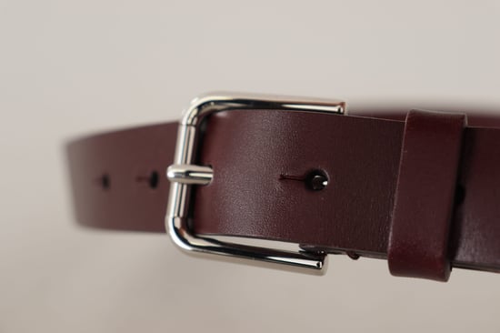 Dolce & Gabbana Bordeaux Kalbsleder Gürtel mit silberfarbener Metallbuckle - Image 5