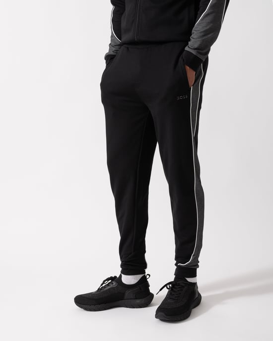 Schwarze Trainingshose - Image 1
