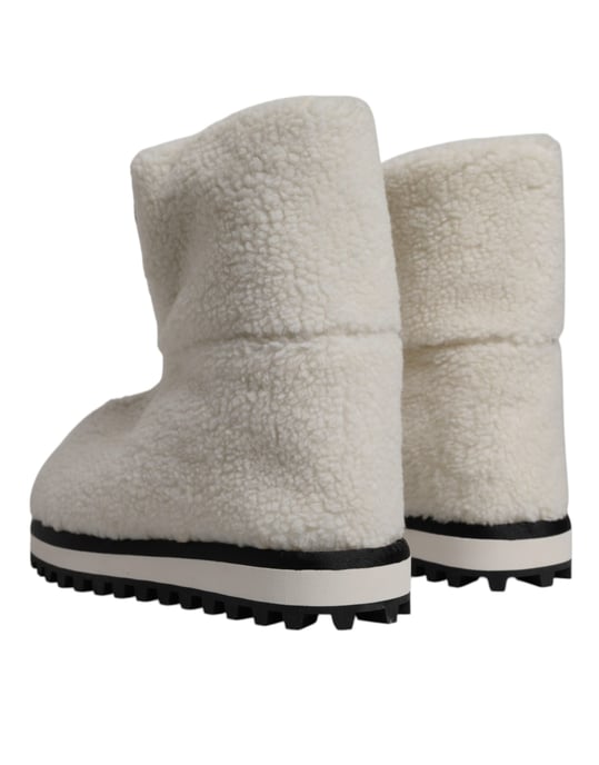 Dolce & Gabbana Weiße Plüsch-Logo Gepolsterte Stiefel bis zur Mitte der Wade - Image 4