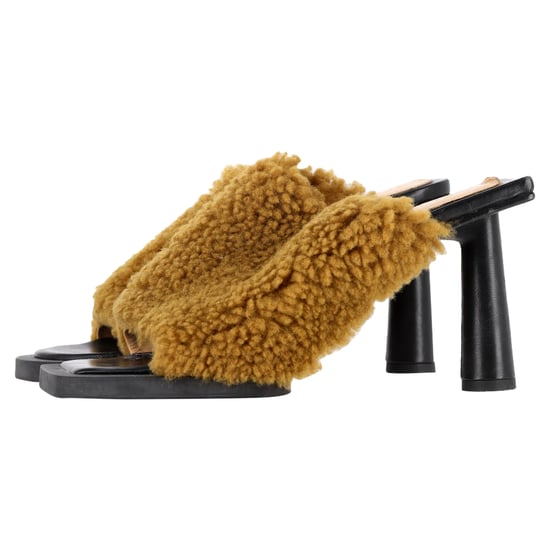 Jacquemus Les Mules Carrés Ronds Shearling-Sandalen aus braunem Lammfell - Image 4