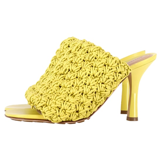 Bottega Veneta Crochet Heeled Mules aus gelbem Nappa-Kalbsleder - Image 4