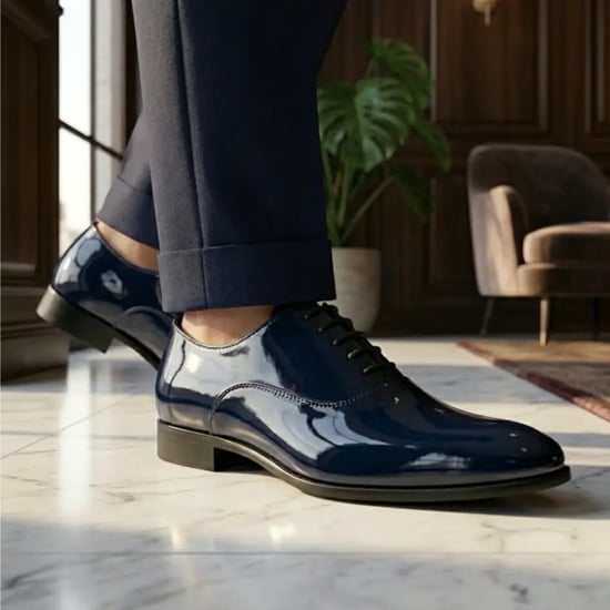 Elegante Herren-Brogues aus marineblauem Lackleder (Oxford-Stil) - Image 3