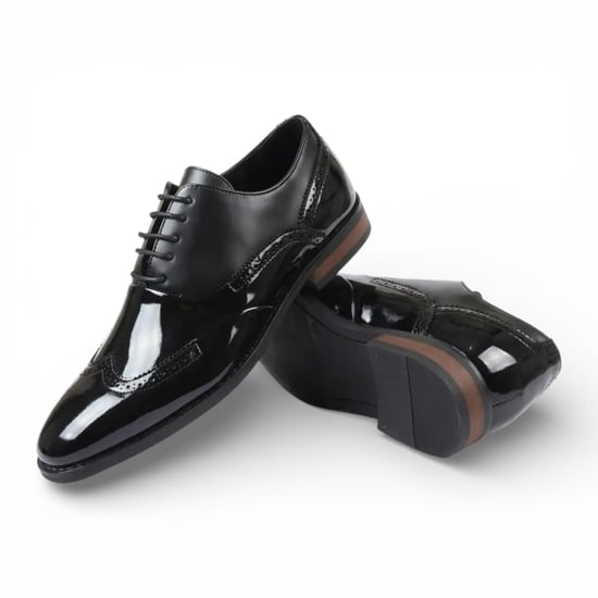 Schwarze Herren-Brogue-Schuhe aus Lackleder mit Flügelkappe - Image 2