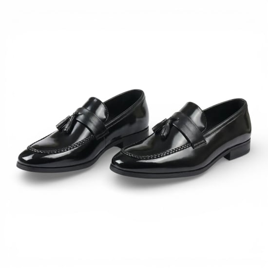Schwarze Herren-Slipper aus hochglänzendem Lackleder mit Quasten - Image 2