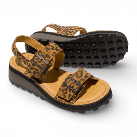 Fly London Damen-Sandalen HEIF558FLY aus hellbraunem Leder mit Keilabsatz und Schnalle, Modell Leopardenmuster. - Image 5