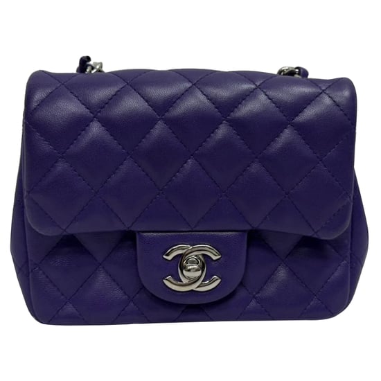Chanel Mini Classic Square Flap Schultertasche aus lila Lammleder - Image 1