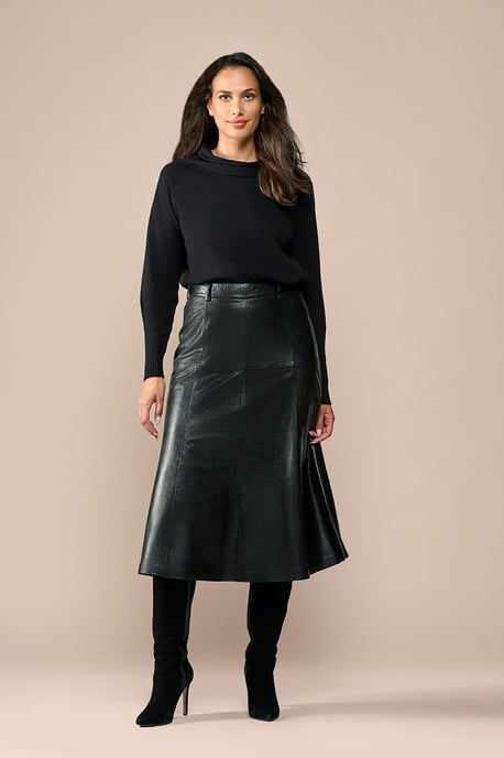 Delilah Lederrock Schwarz - Image 1