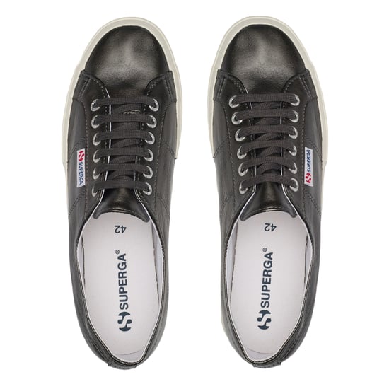 Superga - Damen Sneaker "2750", Metallic, Leder (Silber metallic/Naturweiß) - Image 3
