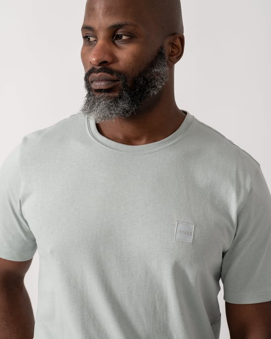 Tales T-Shirt in Hellblau - Image 4