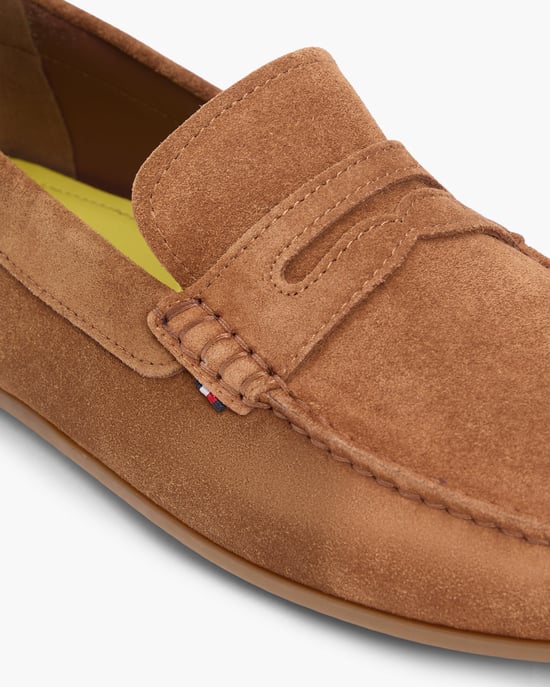 Tommy Hilfiger Core Hilfiger Herren Wildlederfahrer - Coconut Grove Wildlederfahrer in Tan - Image 3