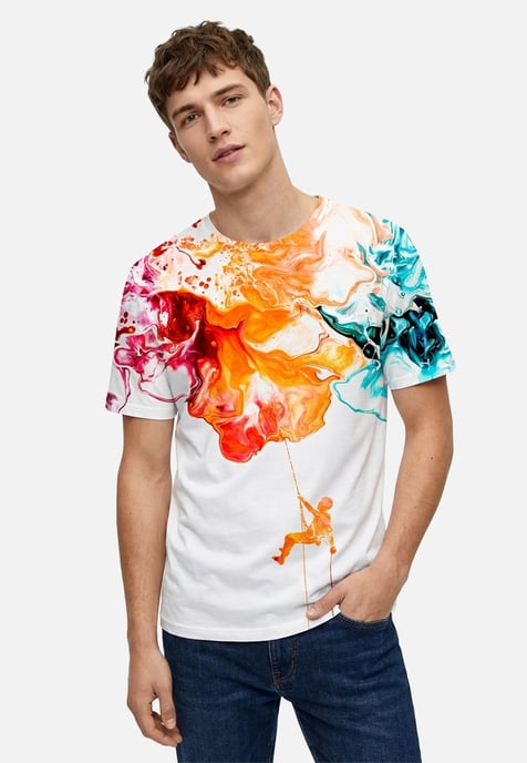 "Paint Pour Climber" T-shirt - Image 2