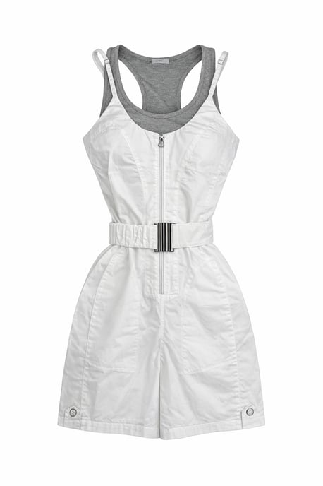 Lagenlook-Sport-Playsuit mit Racerback-Top - Image 1