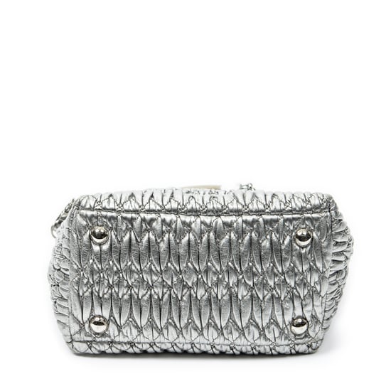 Small Turn Lock Crystal Tote  Handtasche - Image 6