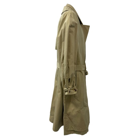 Alexander McQueen Trenchcoat aus rekonstruiertem Gabardine in Beige (Baumwolle) - Image 2