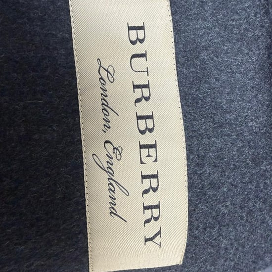 Burberry Pelzkragenmantel aus grauer Wolle - Image 4