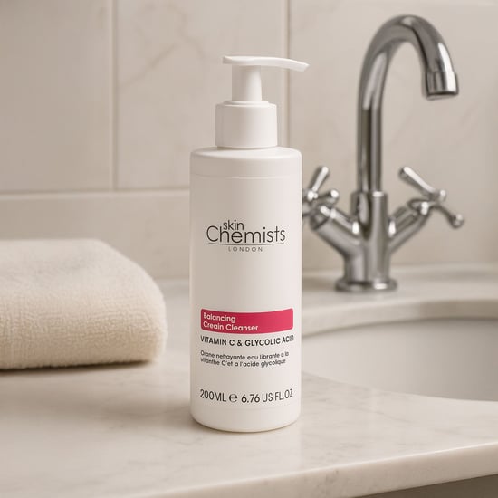 Ausgleichende Vitamin C & Glykol-Säure-Creme-Reinigung 200ml - Image 3