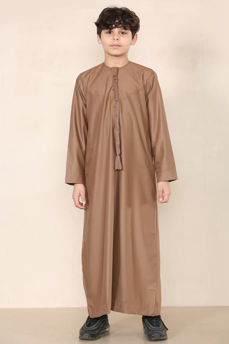 Brauner Thobe für Jungen, emiratische Jubba, islamische Kleidung, Kaftan, Eid-Kleidung mit Schnur und Quaste - Image 1