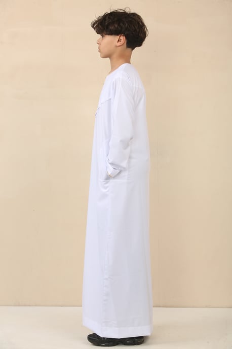 Weiße omanische Eid-Thobe-Jubba-Robe für Kinder aus den Emiraten - Image 2