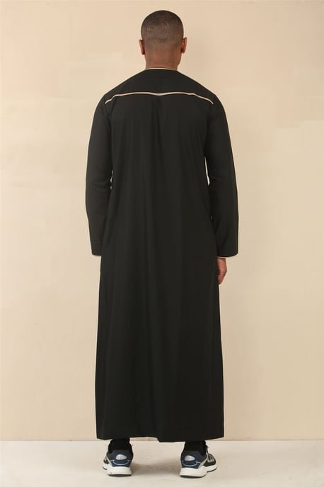 Omanisches Eid-Jubba-Gewand für Herren in Schwarz von Thobe aus Saudi-Arabien - Image 4