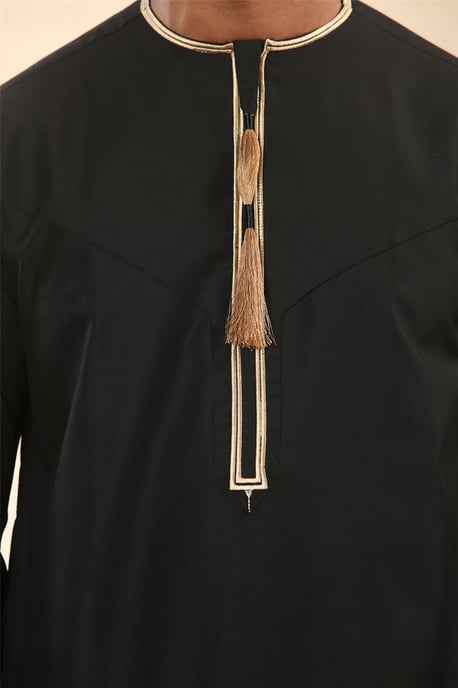 Omanisches Eid-Jubba-Gewand für Herren in Schwarz von Thobe aus Saudi-Arabien - Image 5
