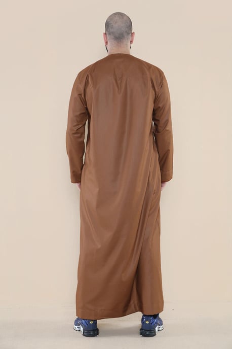 Herren Braun Jubba Saudi Islamisch Arabisch Eid Emirati Kaftan Jubbah Quaste Robe - Image 3