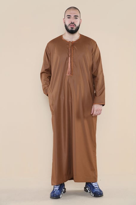 Herren Braun Jubba Saudi Islamisch Arabisch Eid Emirati Kaftan Jubbah Quaste Robe - Image 4