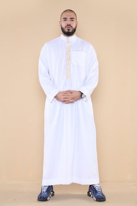 Herren Weiße Thobe Jubba Emirati Islamische Arabische Eid Stickerei Kaftan Jubbah Robe - Image 1