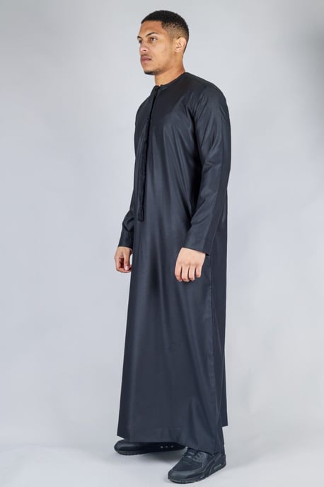 Schwarze Thobe Emirati islamische Jubba-Robe für Herren, Eid-Quaste, schmale Passform - Image 2
