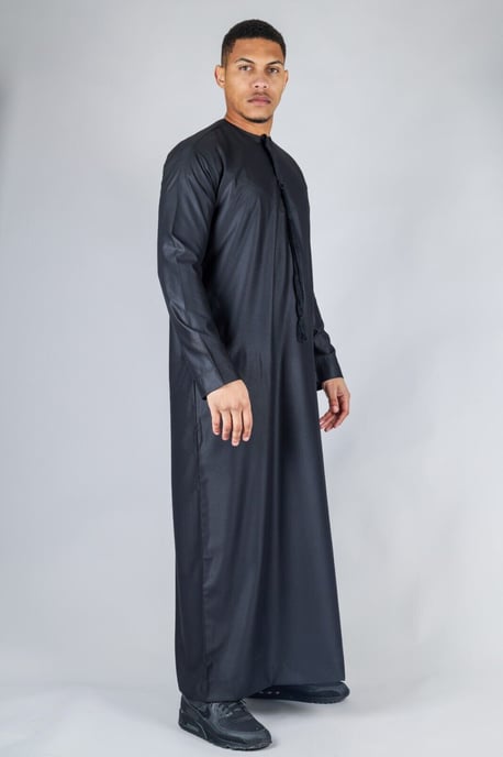Schwarze Thobe Emirati islamische Jubba-Robe für Herren, Eid-Quaste, schmale Passform - Image 4
