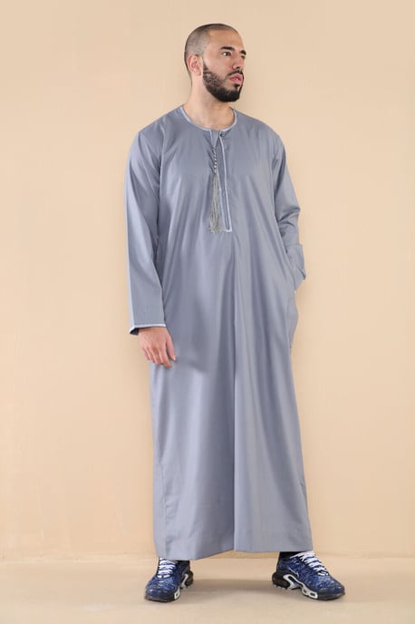 Grauer Thobe Jubba für Herren, Saudi-arabischer Eid-Emirati-Kaftan, Jubbah-Quastenrobe - Image 2