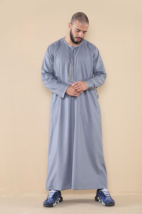 Grauer Thobe Jubba für Herren, Saudi-arabischer Eid-Emirati-Kaftan, Jubbah-Quastenrobe - Image 5