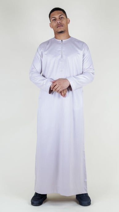 Herren Beige Thobe Robe Satin Emirati Islamic Jubba Eid Regular Fit - Image 1