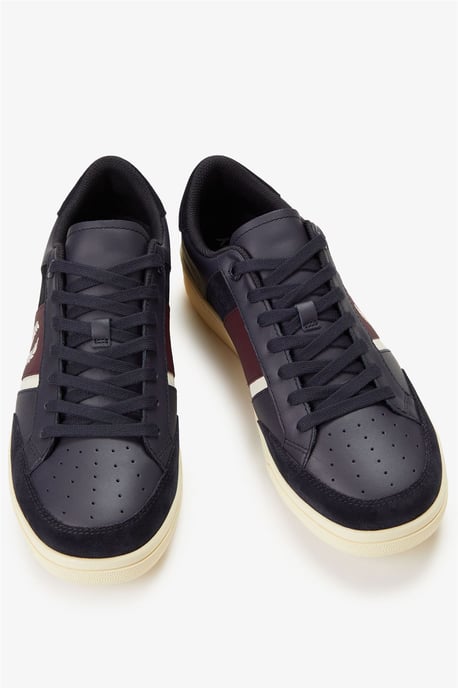Fred Perry B725 Leder Wildleder Herren Sneakers Marineblau/Ecru/Oxblood - Image 3