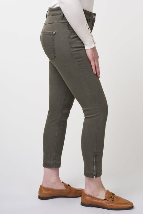 Twigie Bunt Geformte Gerade Jeans Shorts | Olivgrün - Image 2