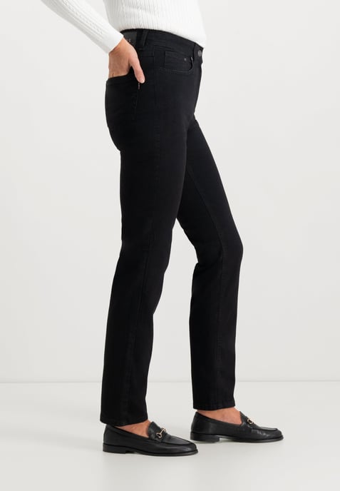 Kora Denim Klassiker Gerade Jeans | Schwarz-Schwarz - Image 2