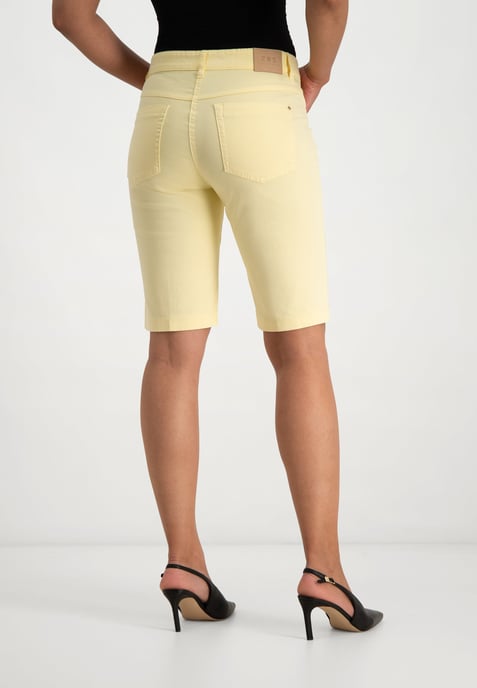 Sarah Bermuda-Shorts | Butter - Image 3