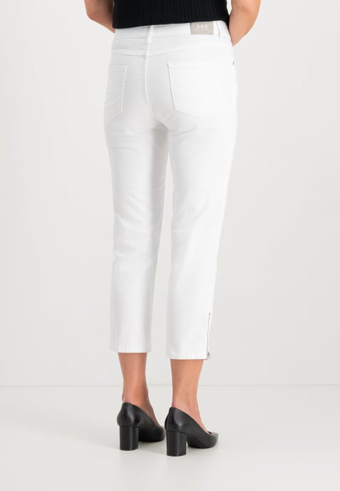 Kora Bunte Jeans aus leichtem Denim mit Knöchellänge | Optisches Weiß - Image 3