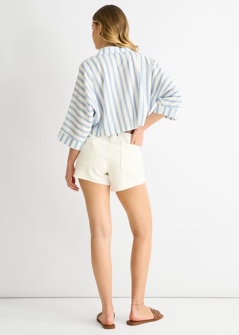 Blau gestreiftes Baumwoll-Crop-Shirt in Übergröße - Image 4