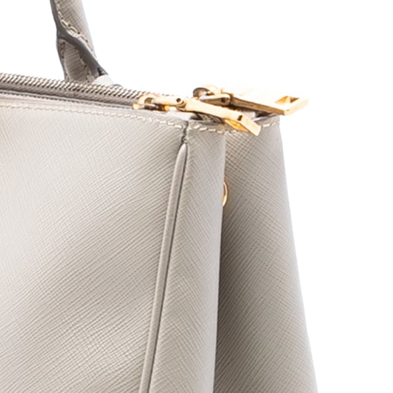 Gebrauchte große Saffiano Lux Galleria Doppelreißverschluss-Tasche - Image 6